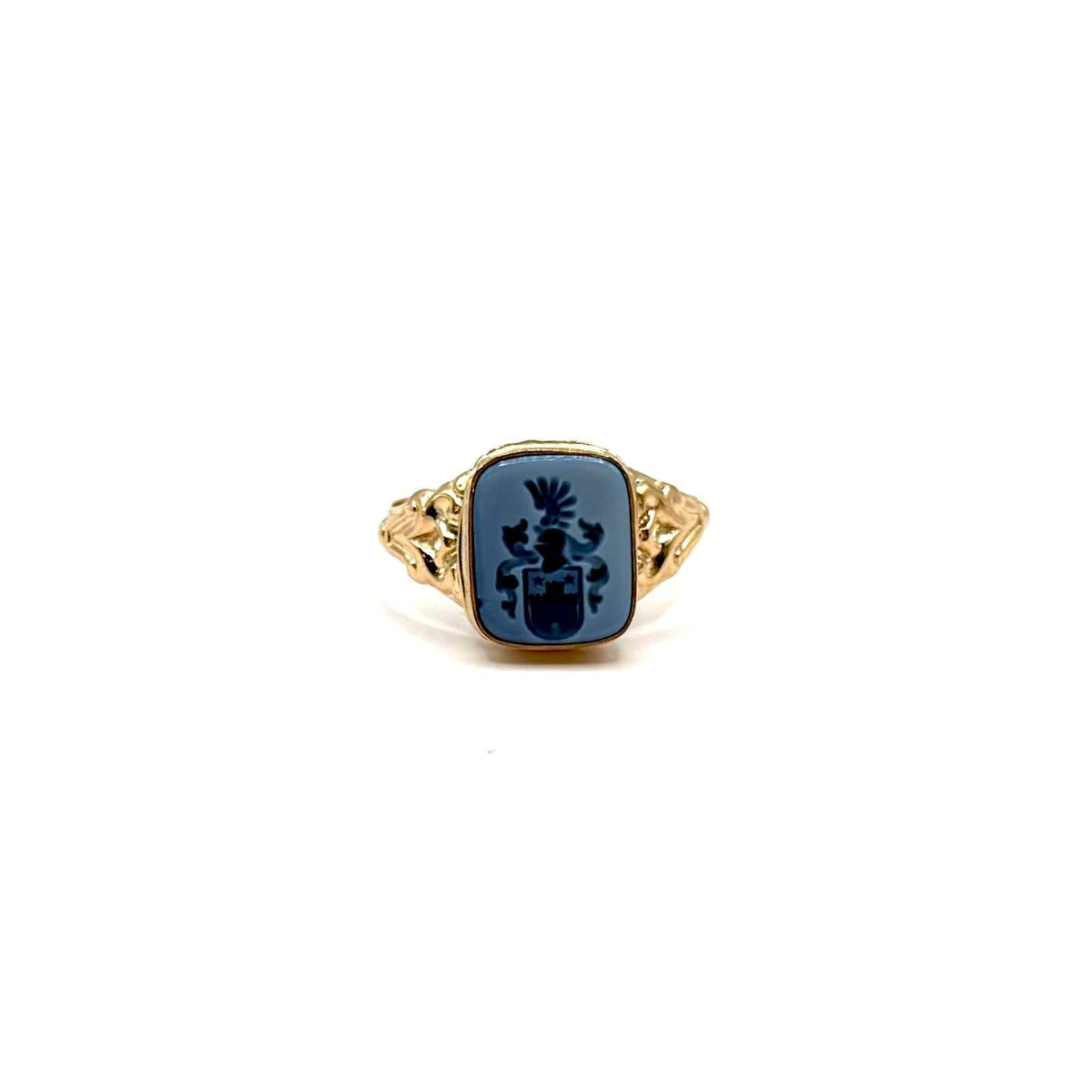 SF1115. Anello antico in oro con corniola
