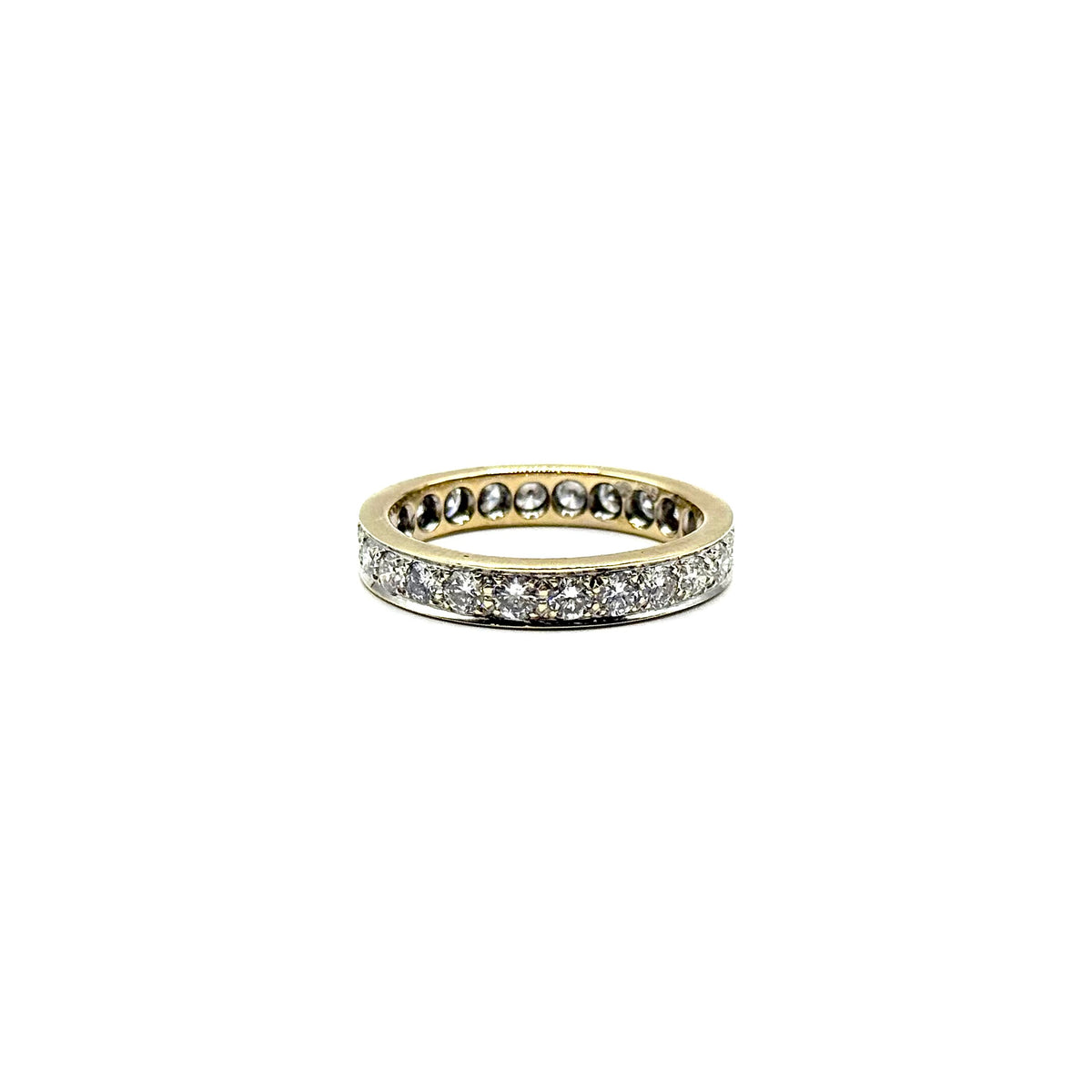 BI19. Anello in oro moderno con diamante