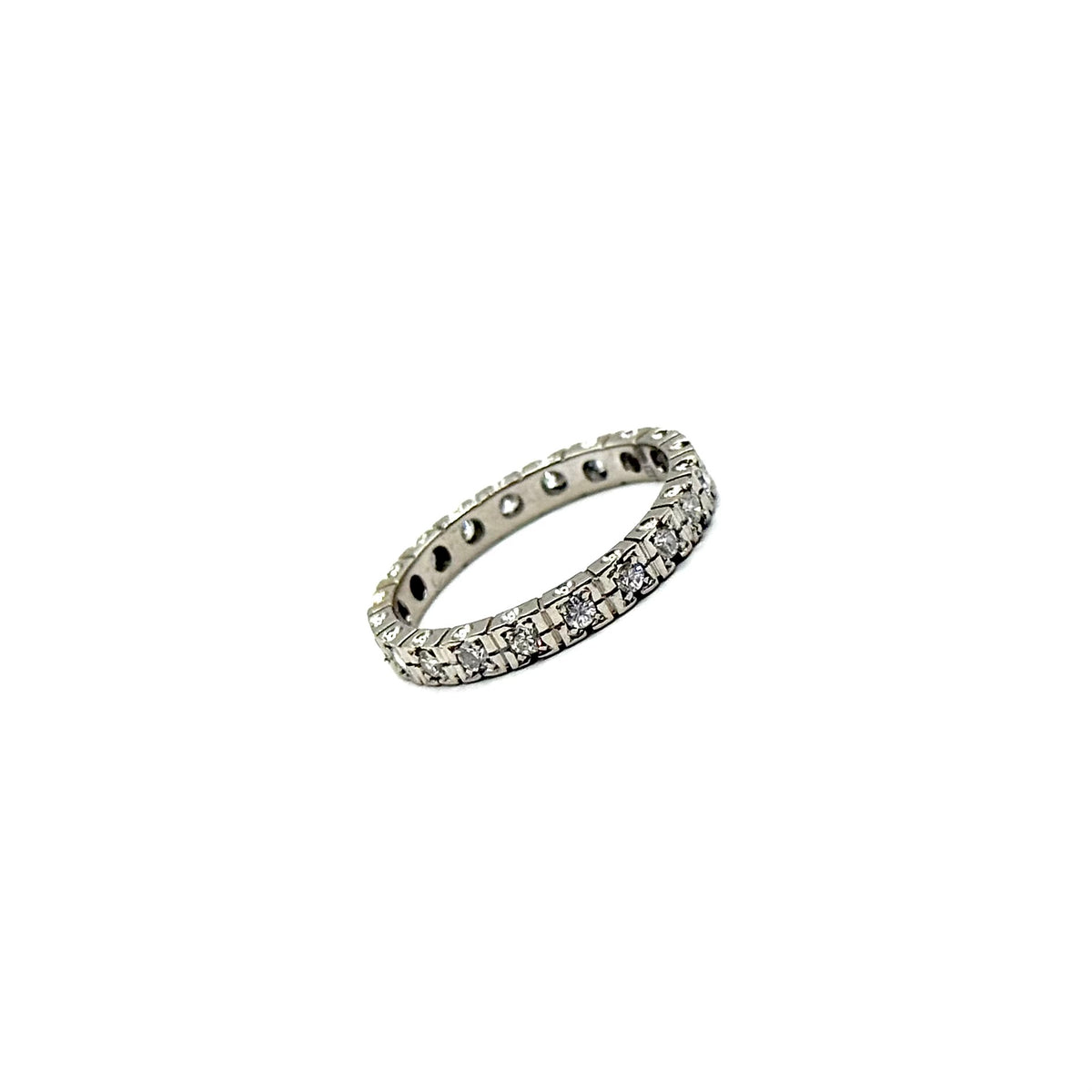 BI54. Moderno anello in oro bianco con diamante