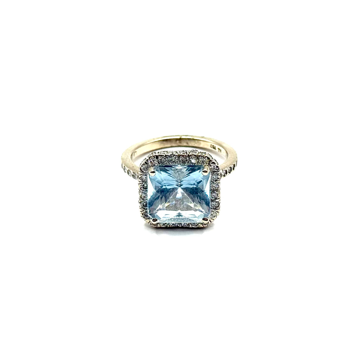 BI29. Bague moderne en or blanc avec diamant et aigue-marine