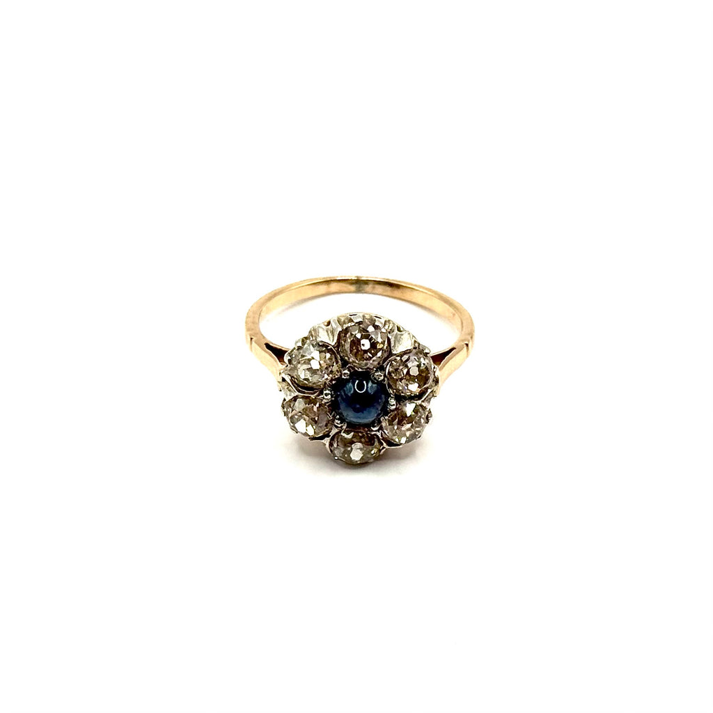 4709. Art Deco Ring with Diamonds and Blue Sapphire
