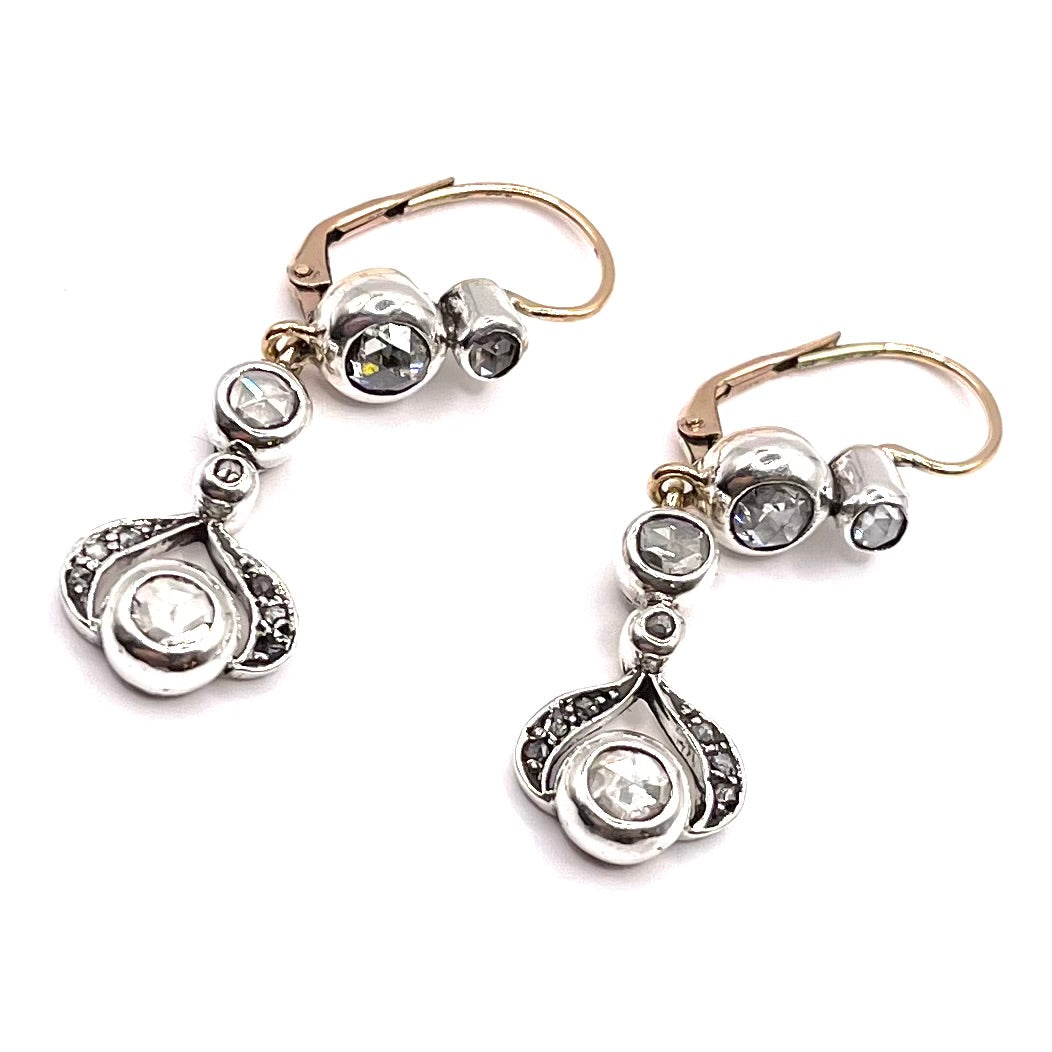 0483. Orecchini Liberty con Diamanti
