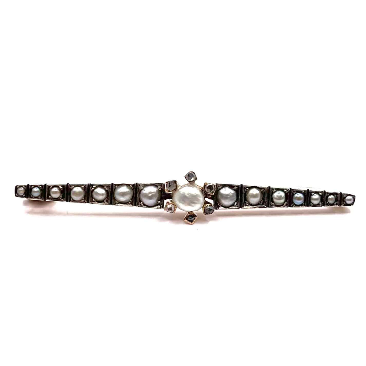 1262. Spilla in oro Art Deco con diamanti e perle