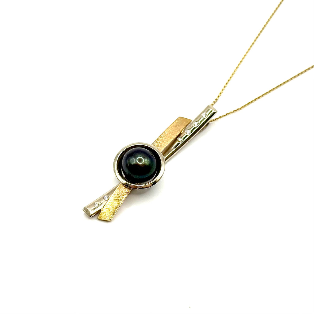 R224. Vintage Goldanhänger mit Diamant und Tahitiperle
