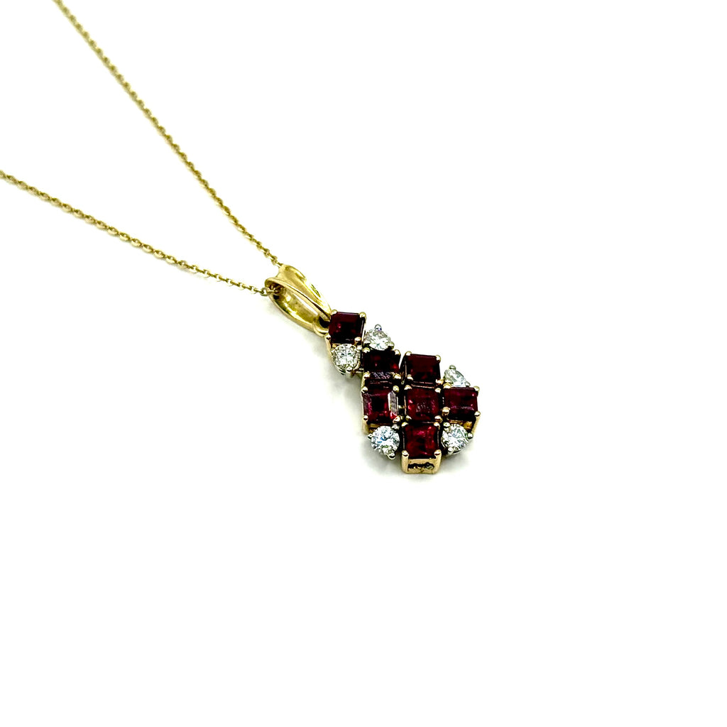 R350. Moderner Goldanhänger mit Diamant und Rubin