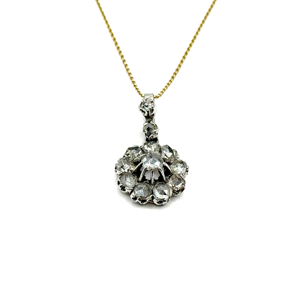 R34. Moderno pendente in oro bianco con diamante