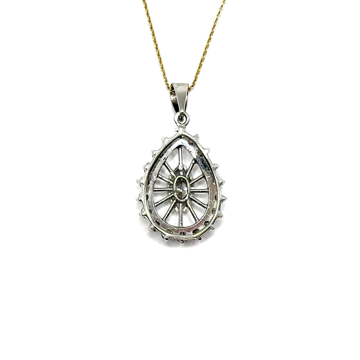 R327. Moderner Weissgoldanhänger mit Diamant
