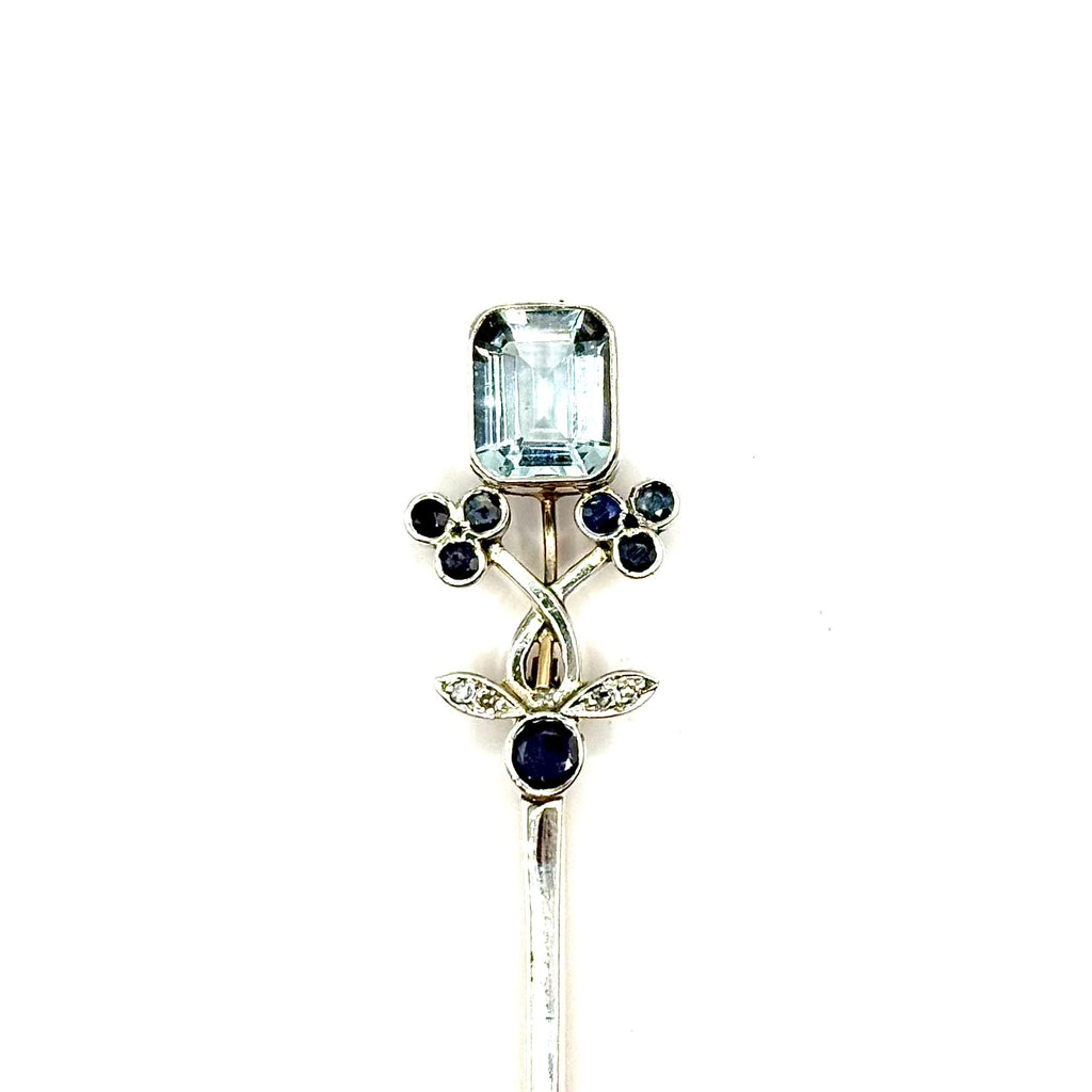 SFN. Broche ancienne en or avec diamant, saphir et aigue-marine.
