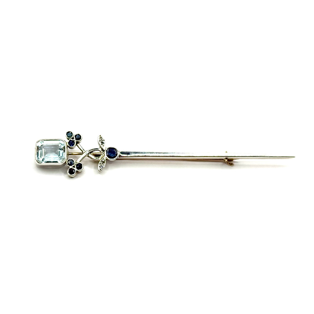 SFN. Broche ancienne en or avec diamant, saphir et aigue-marine.