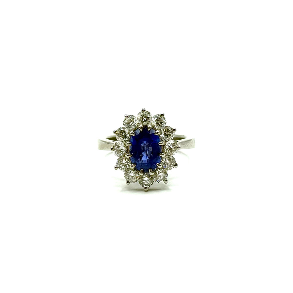 R279. Modern White Gold Ring with Diamond and Sapphire.