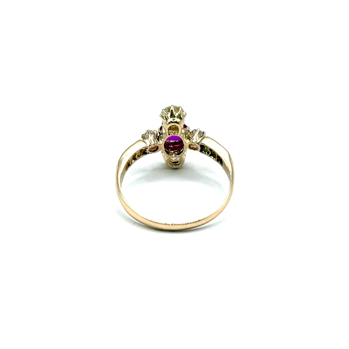 SF1037. Anillo de oro Art Decó con diamante y rubí