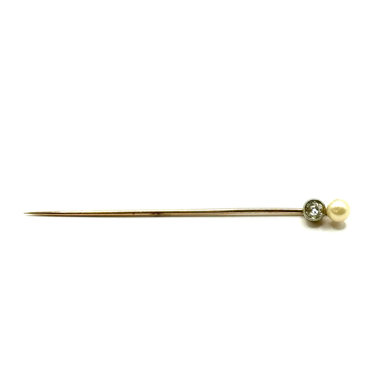 SF676. Spilla in oro Art Déco con diamante e perla.