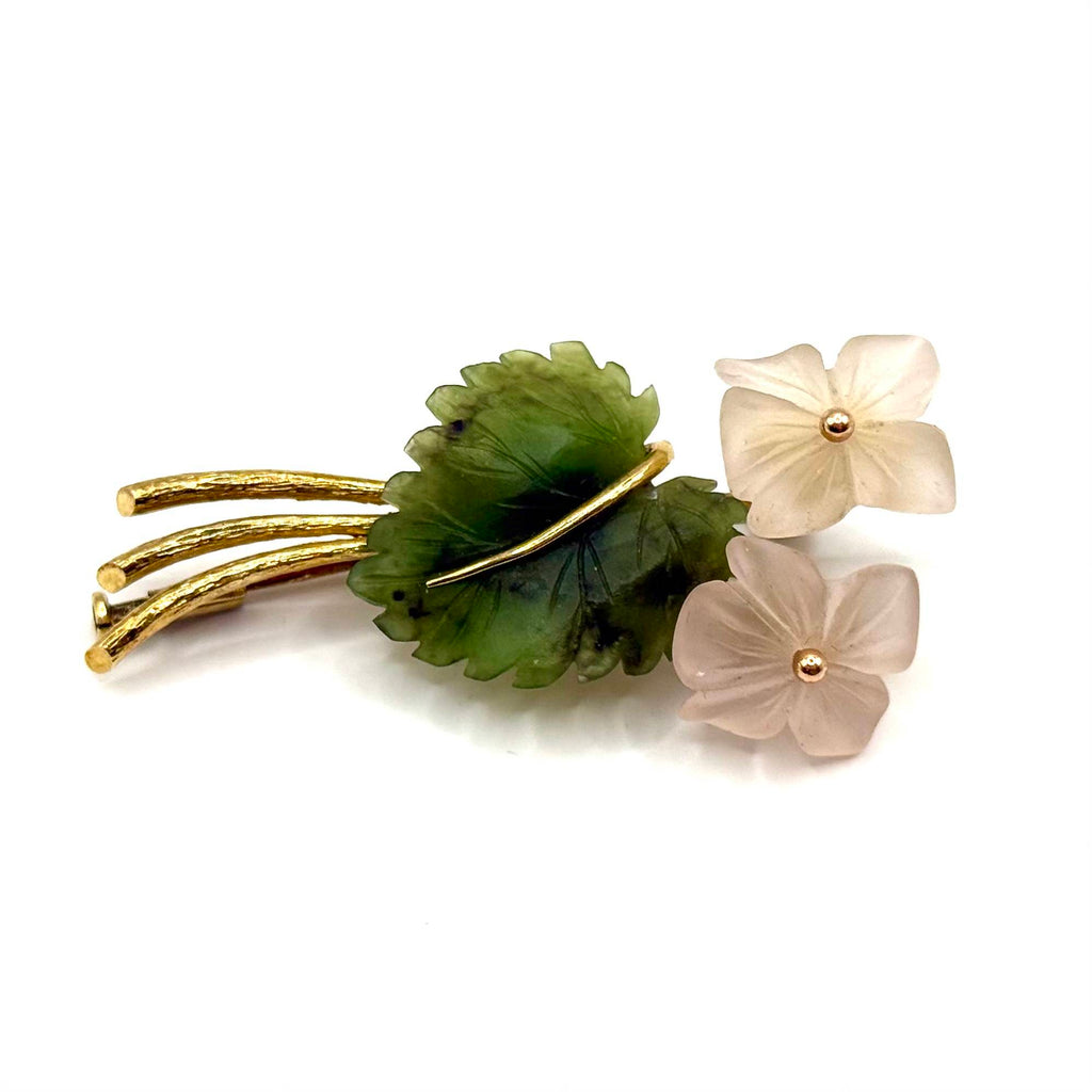 5086. Vintage Gold Brooch with Rock Crystal and Nephrite