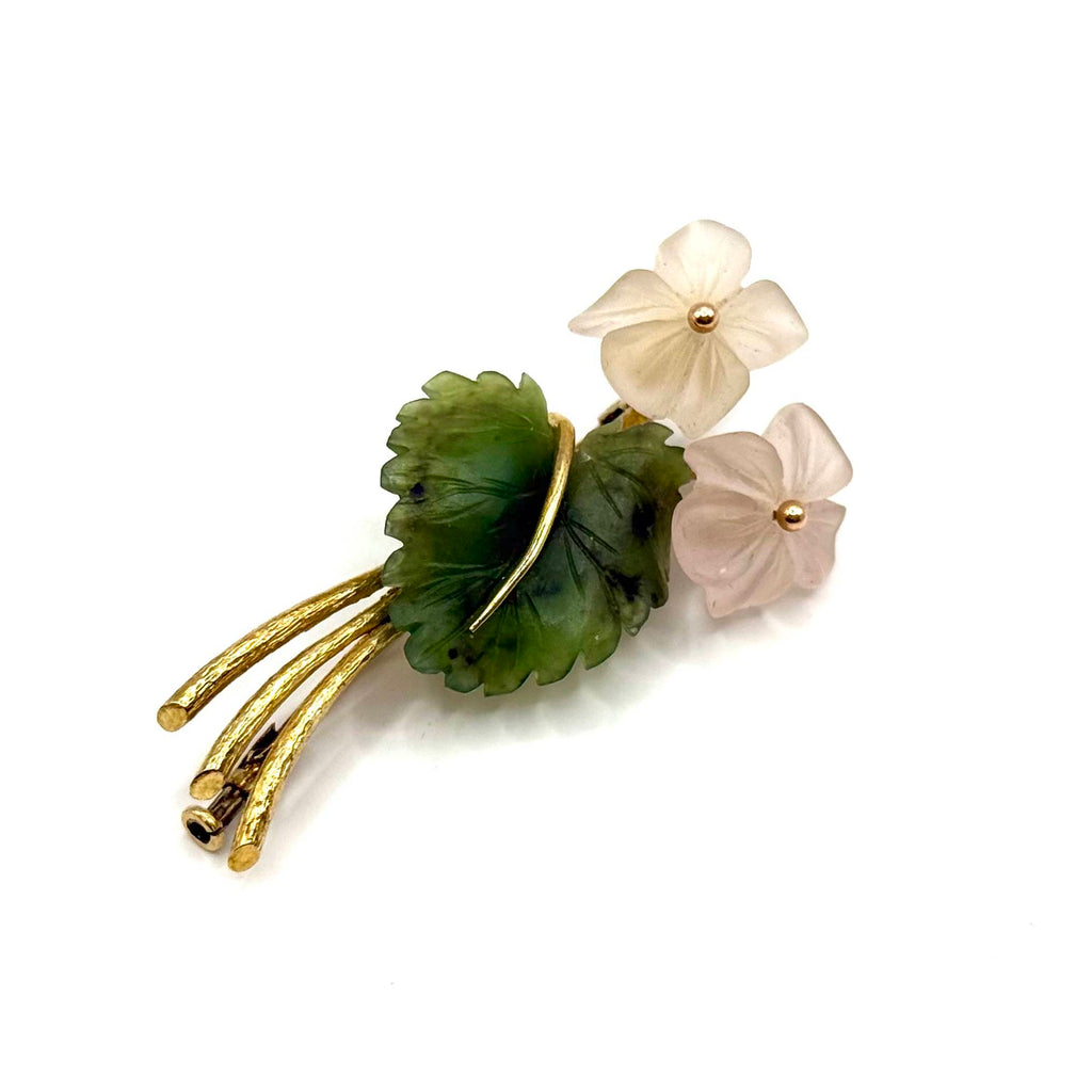 5086. Vintage Gold Brooch with Rock Crystal and Nephrite