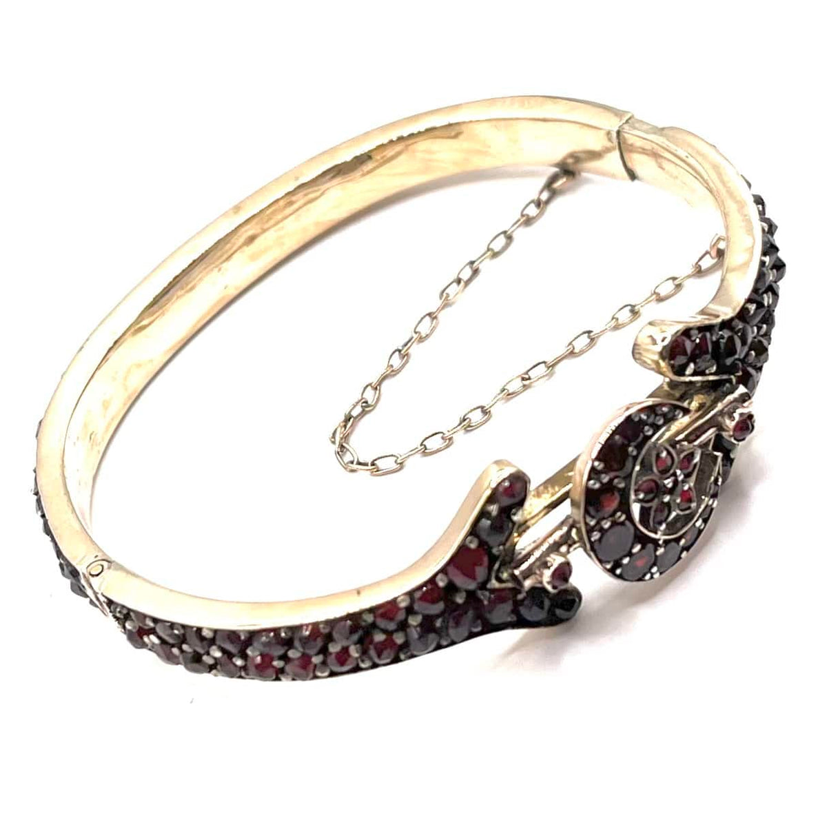 0917. Granat-Armband