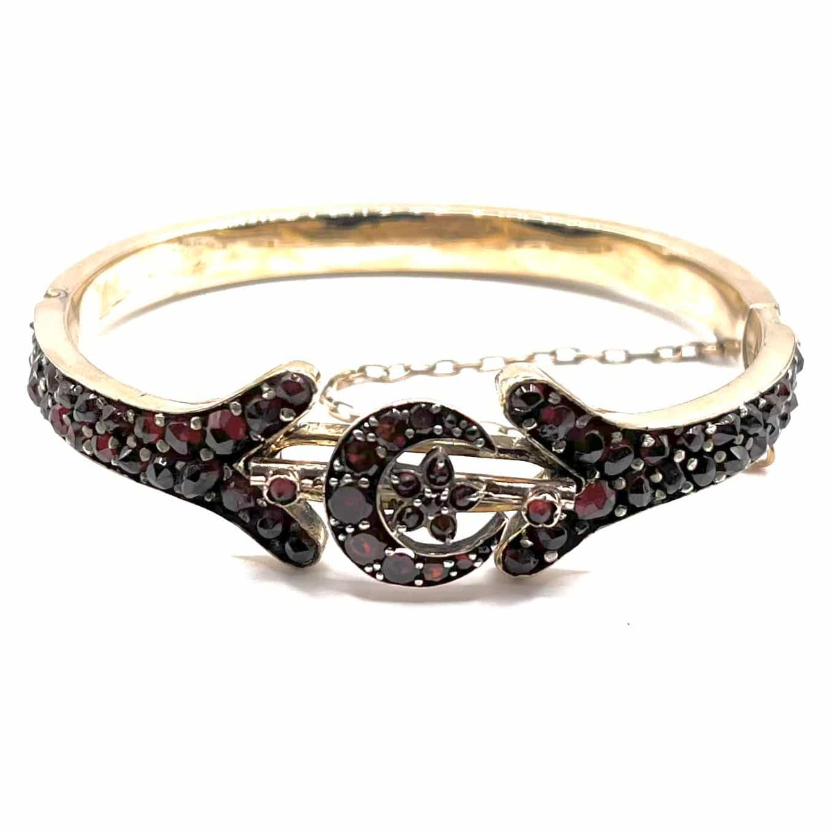 0917. Granat Armband