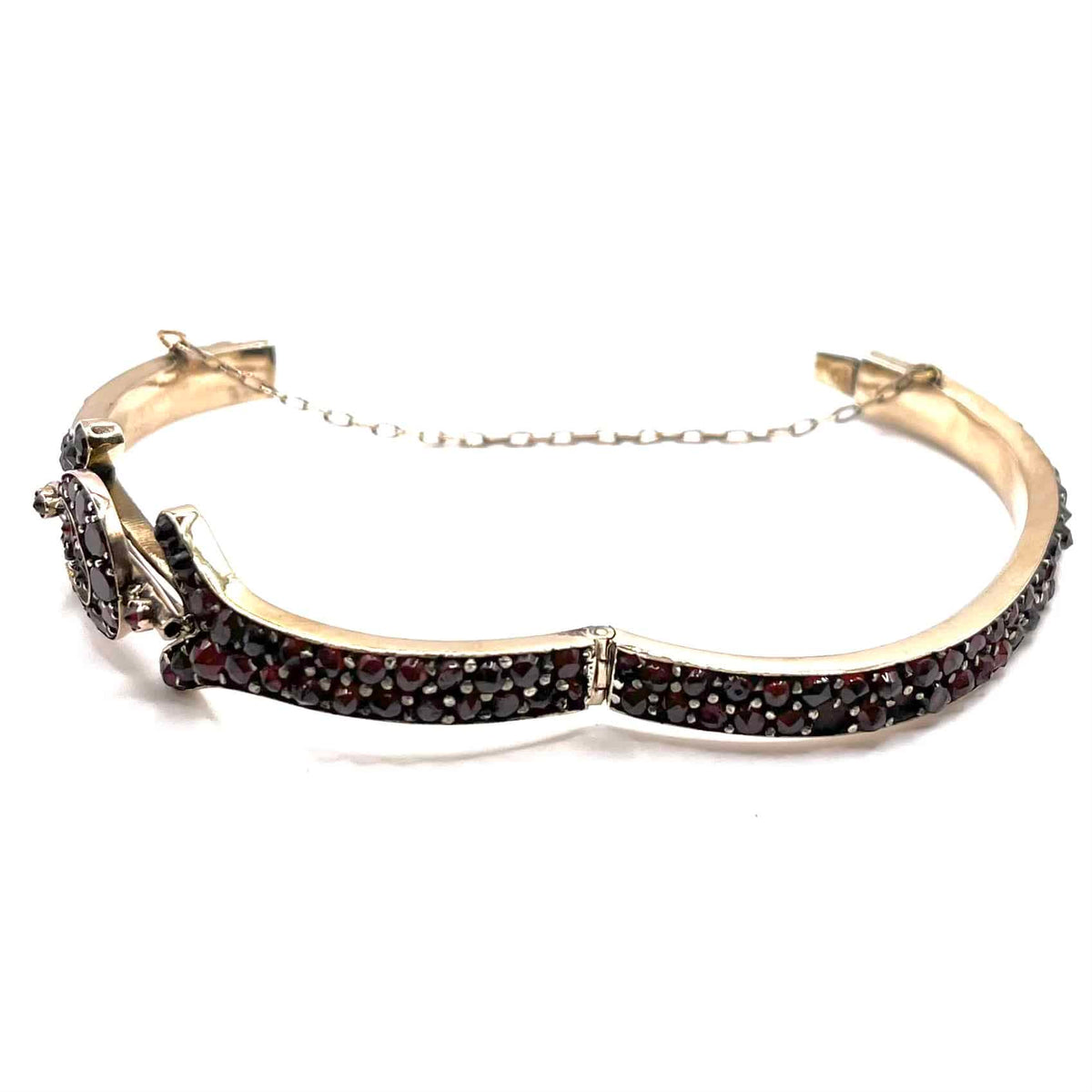 0917. Granat Armband