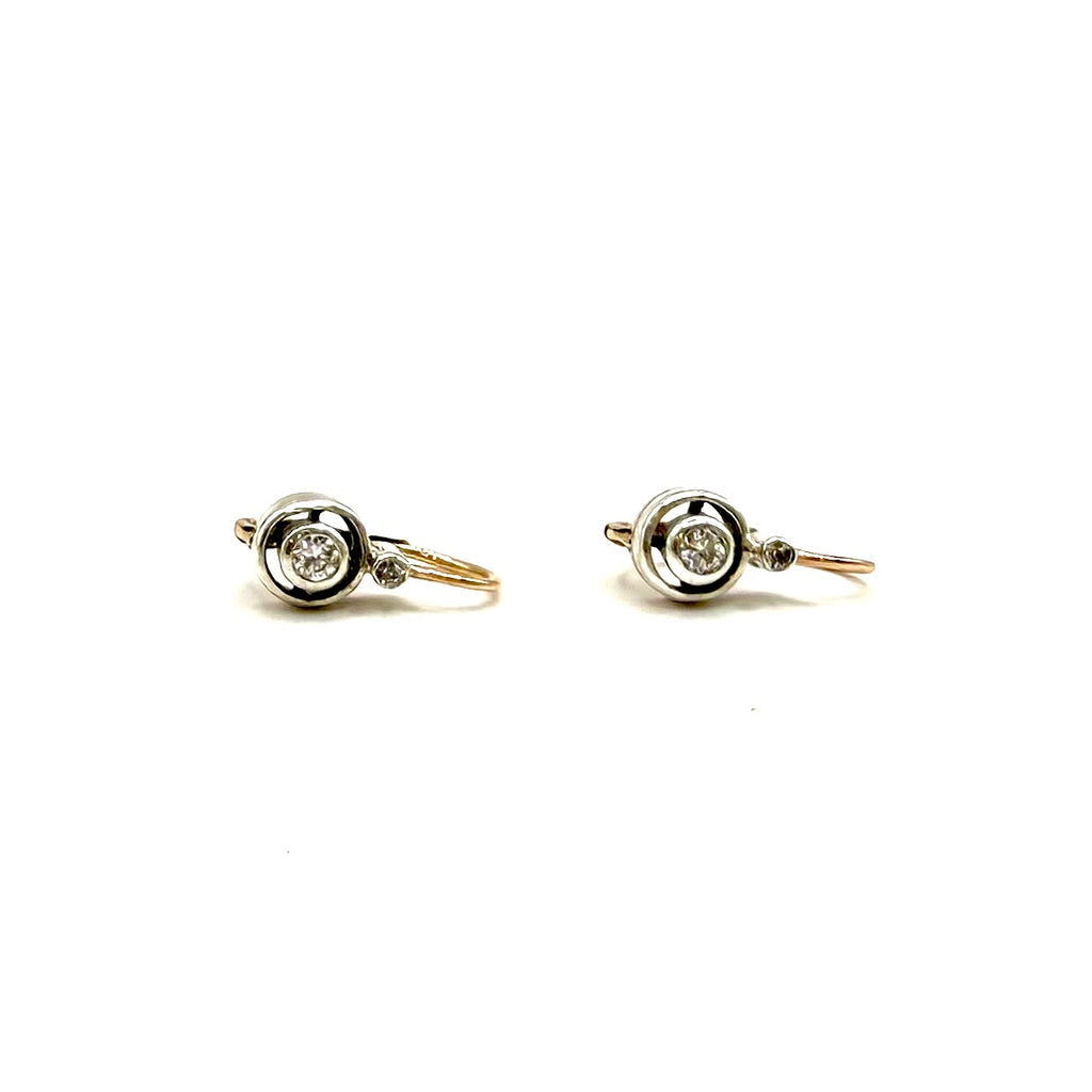 5188. Pendientes de botón con diamantes.