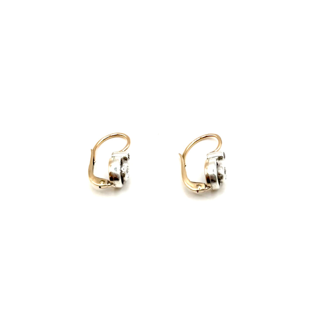 5188. Pendientes de botón con diamantes.