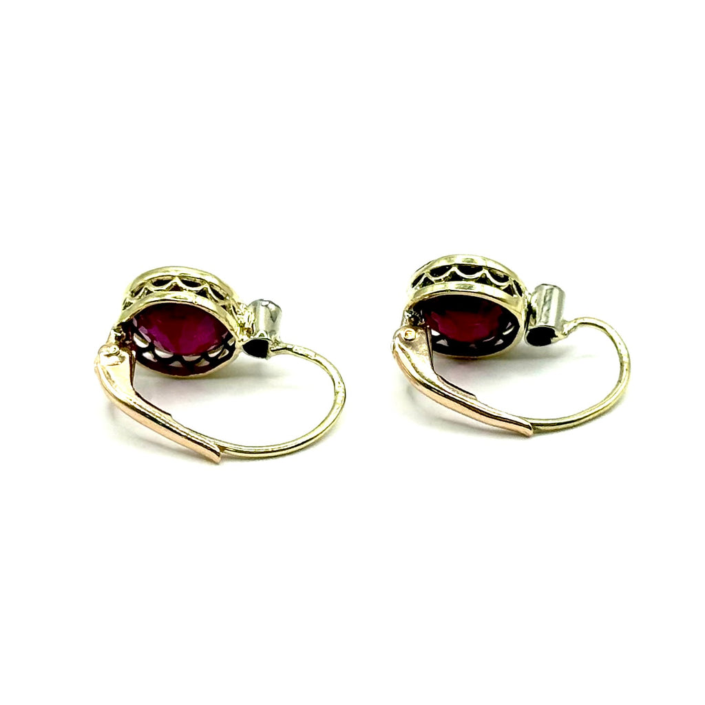 R370. Pendientes de oro vintage con diamante y rubí.
