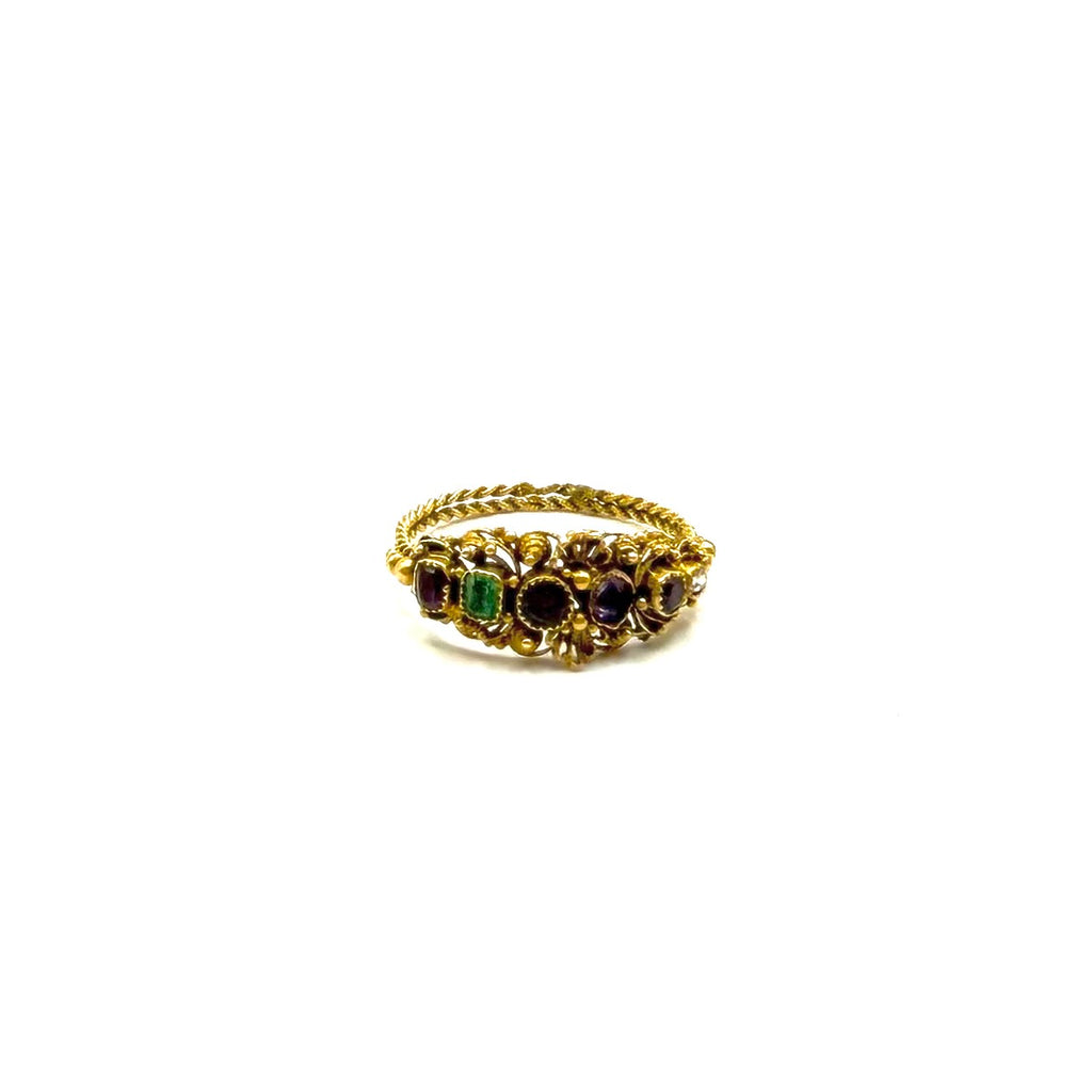 5204. Anillo de oro victoriano con piedras preciosas.