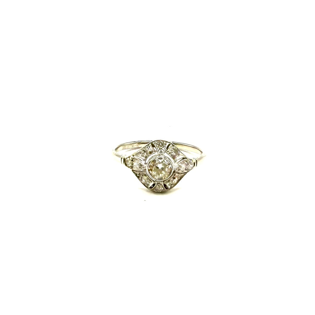 SZT14. Art deco zlatý prsten s diamanty.