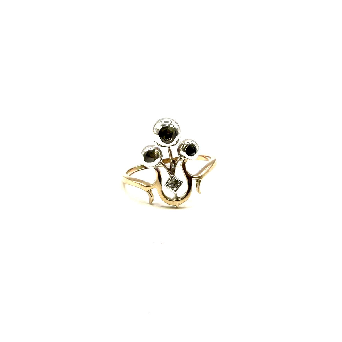 5225. Jugendstil Goldring mit Diamant