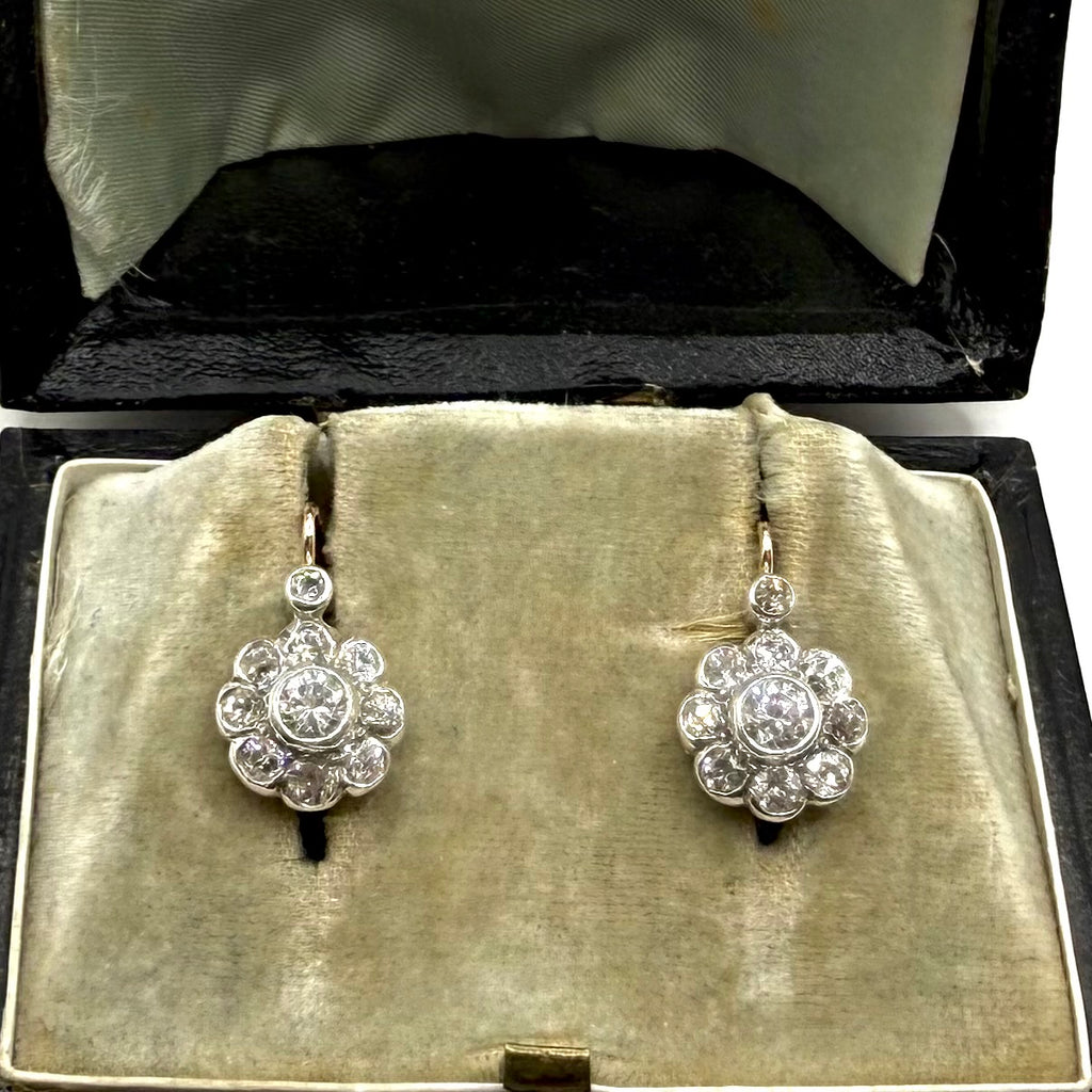 5227. Orecchini in oro Art Déco con diamante e pietra preziosa