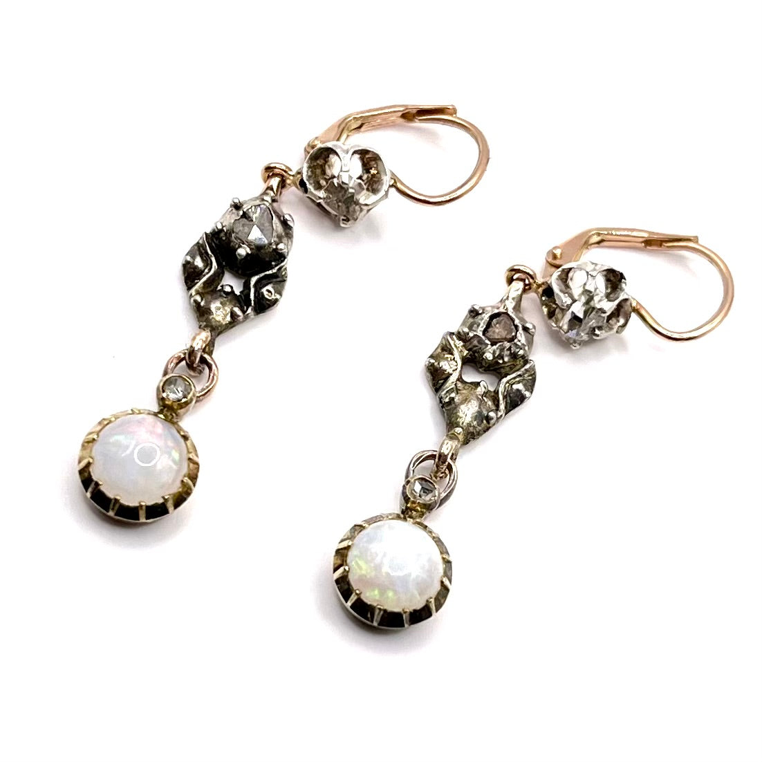 0322. Orecchini Liberty con Diamanti e Opale Nobile