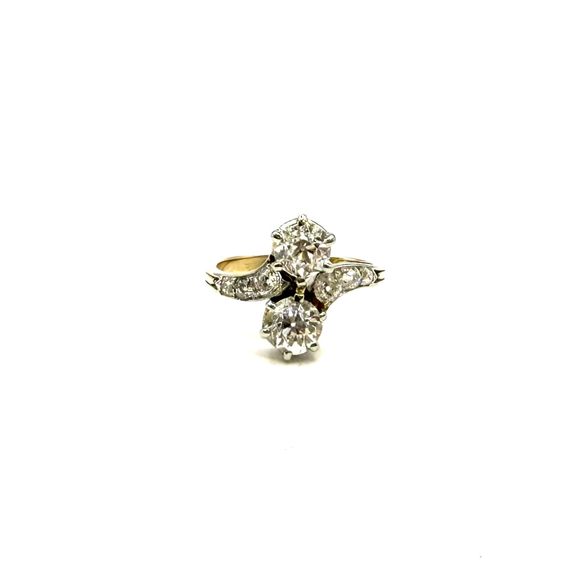 SZT15. Anillo de oro Art déco Toi et Moi con diamantes.