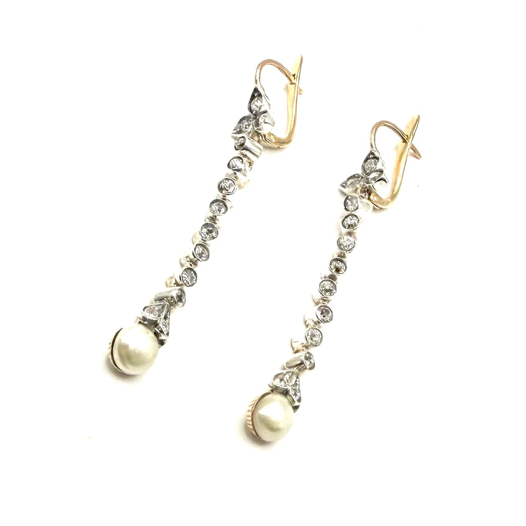 SZT8. Art Deco Gold Earrings with Diamonds and Freshwater Pearl.