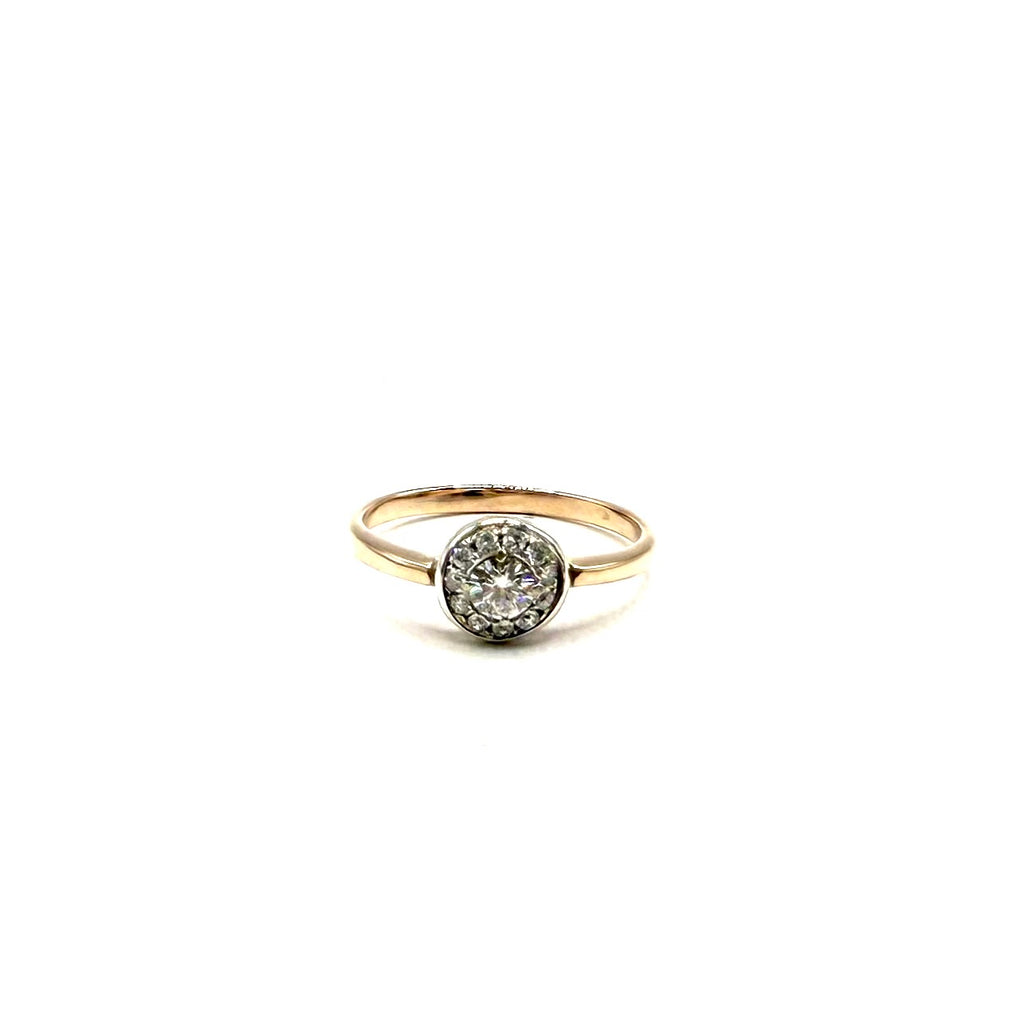 5240. Anillo de oro Art Decó con diamantes.